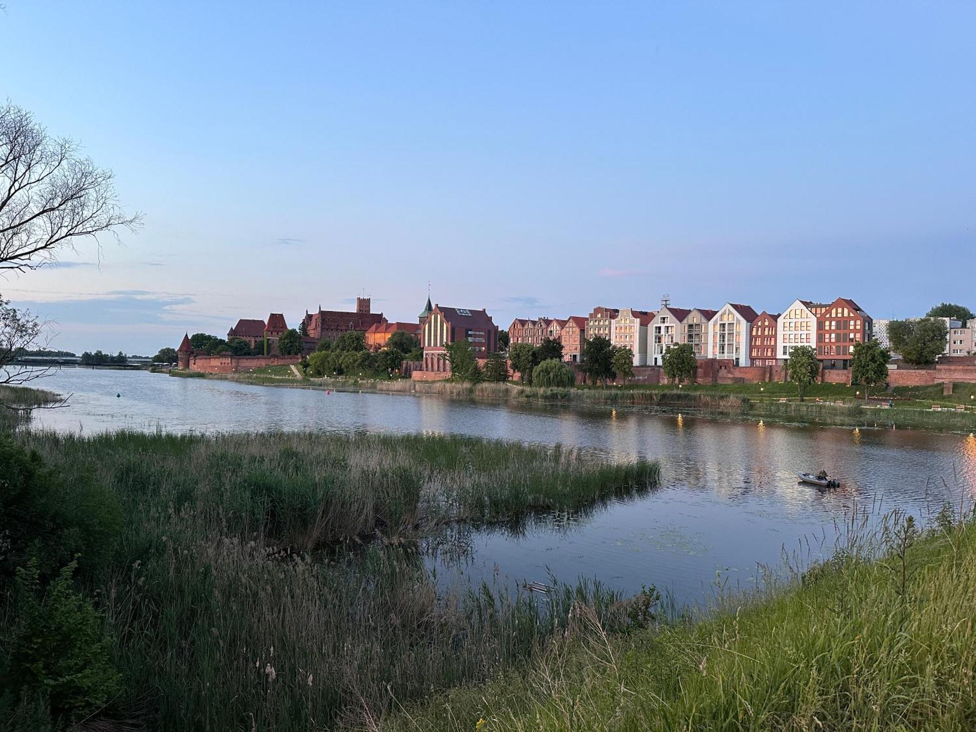 Bed and Breakfast Karat Malbork Exterior foto